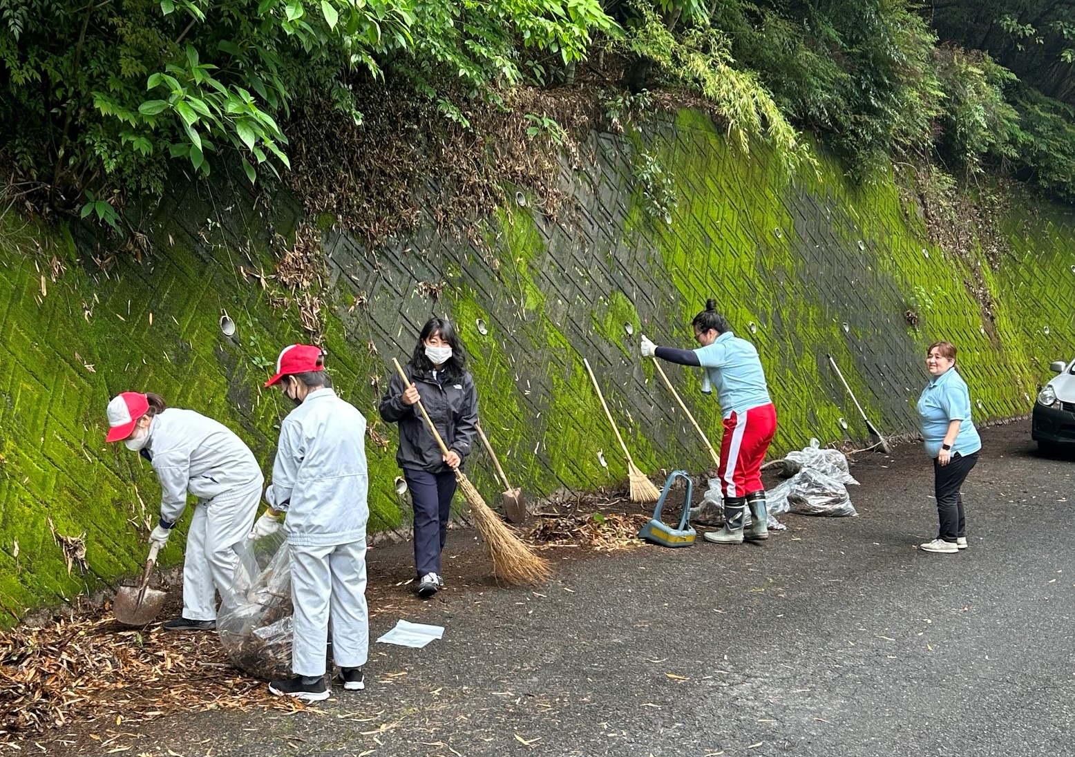 町内清掃のようす